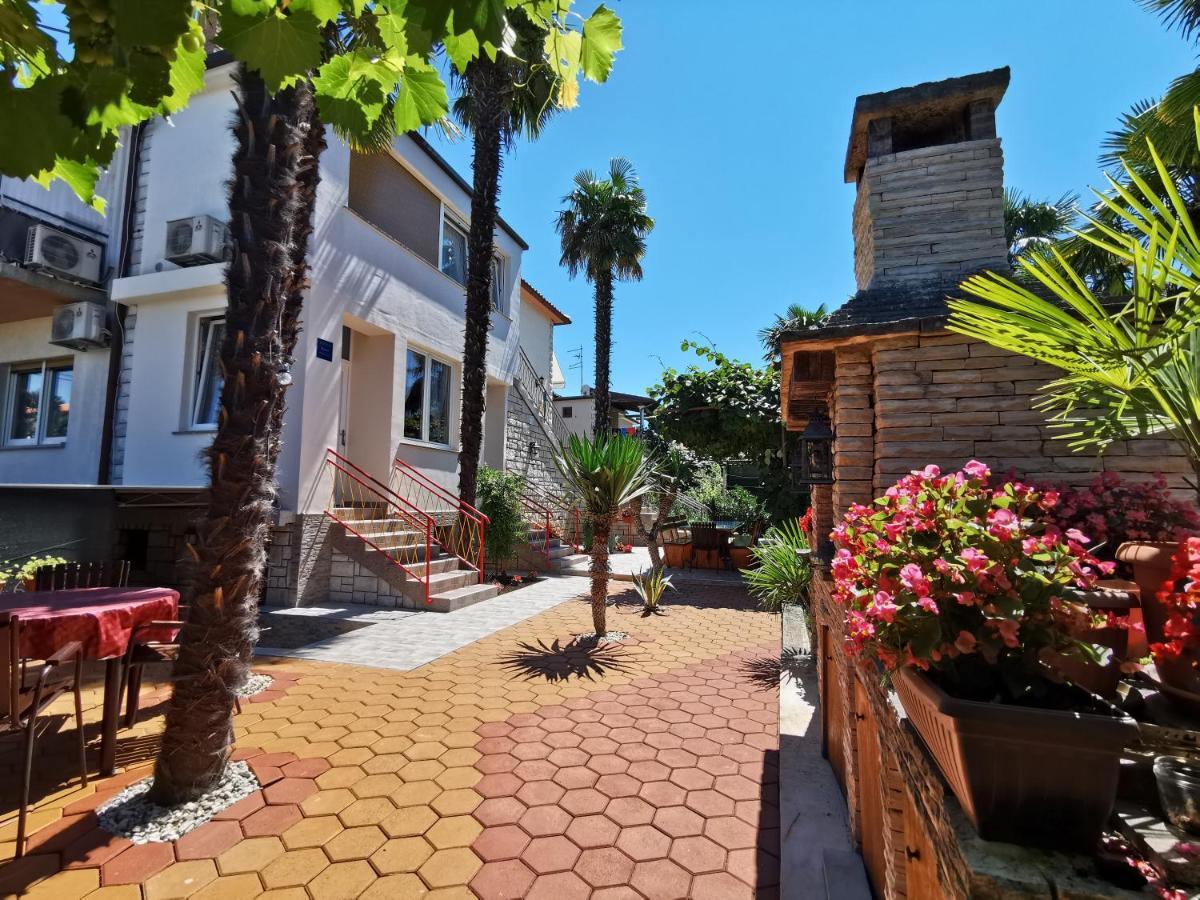 App & Room Le Palme Umag Exterior foto